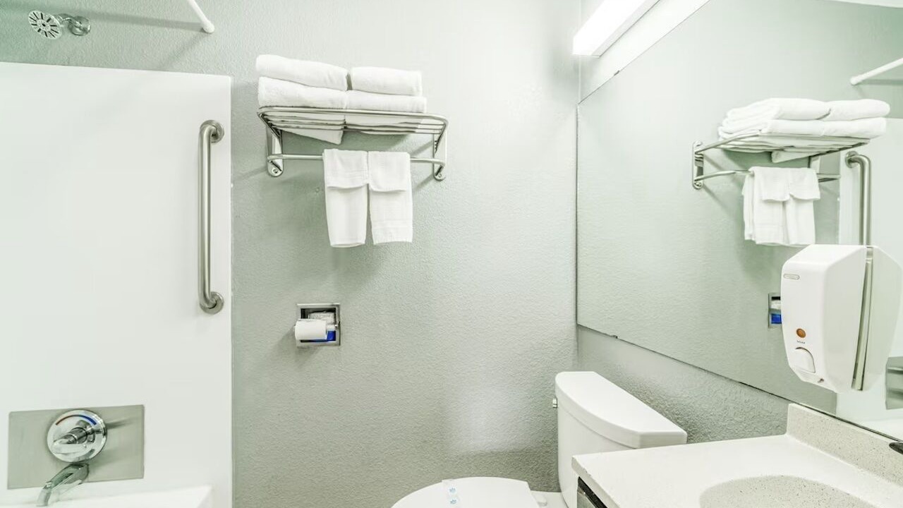 Photo of Bathroom in Ira