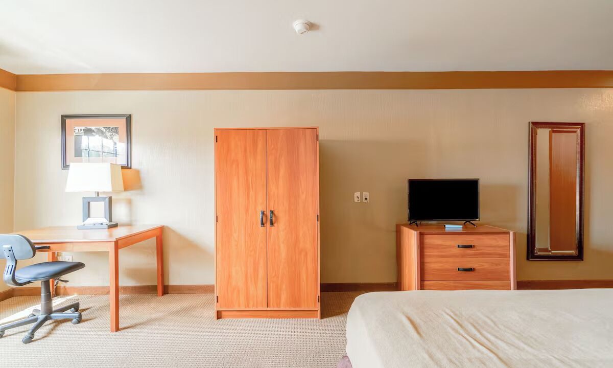 Photo of Bedroom in Beeville