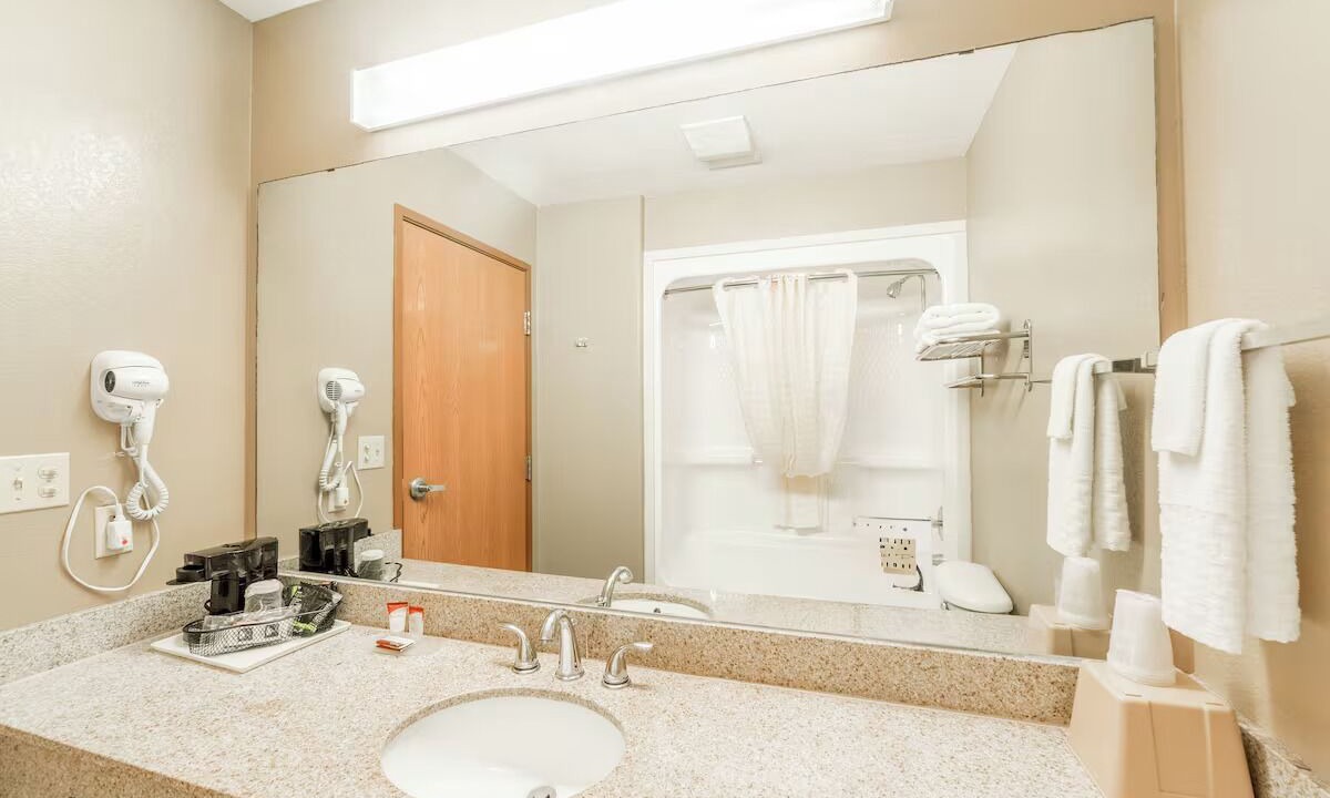 Photo of Bathroom in Beeville