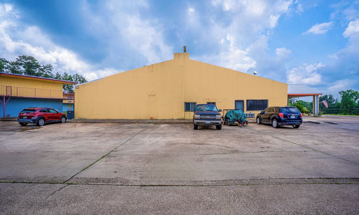 Photo of Outdoor in Livingston