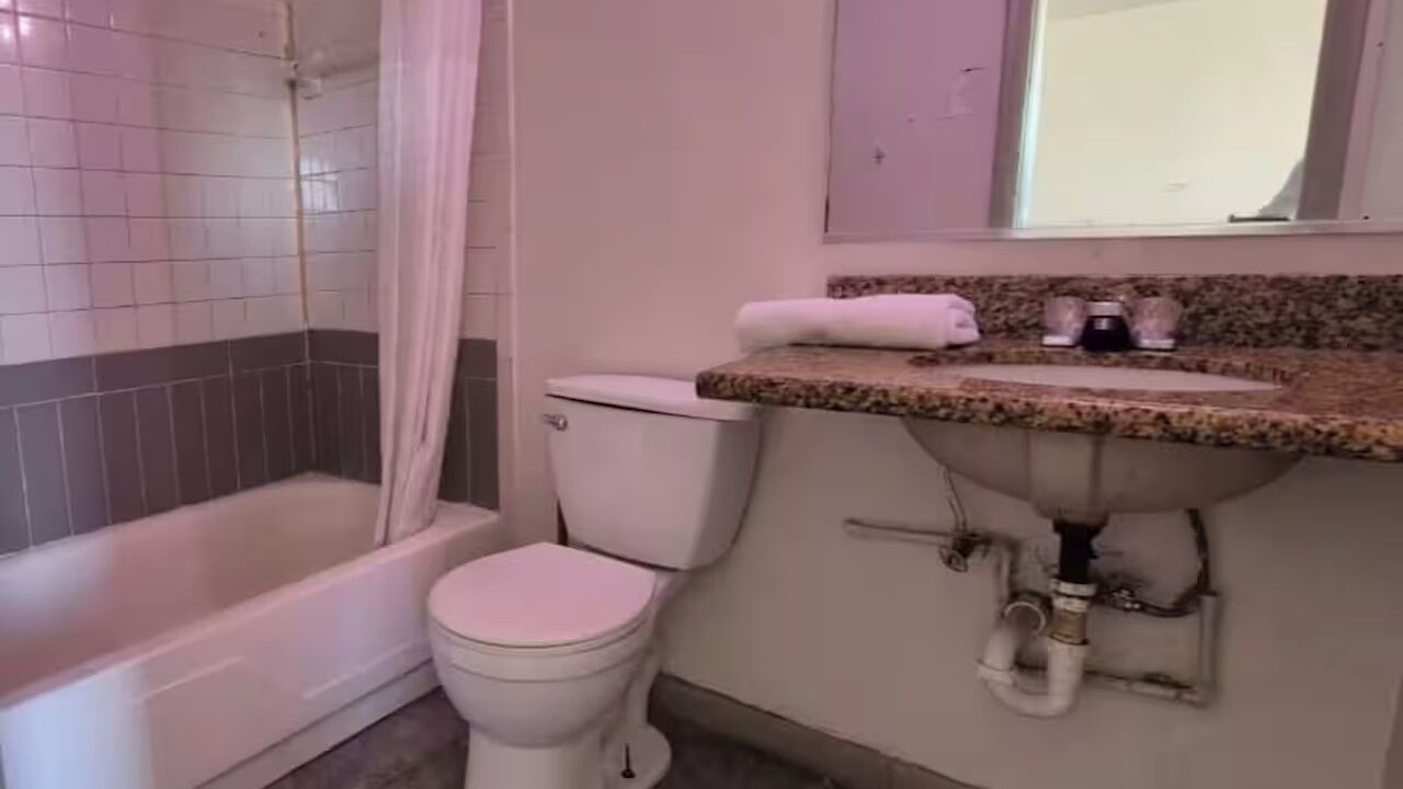 Photo of Bathroom in Sun Bay South