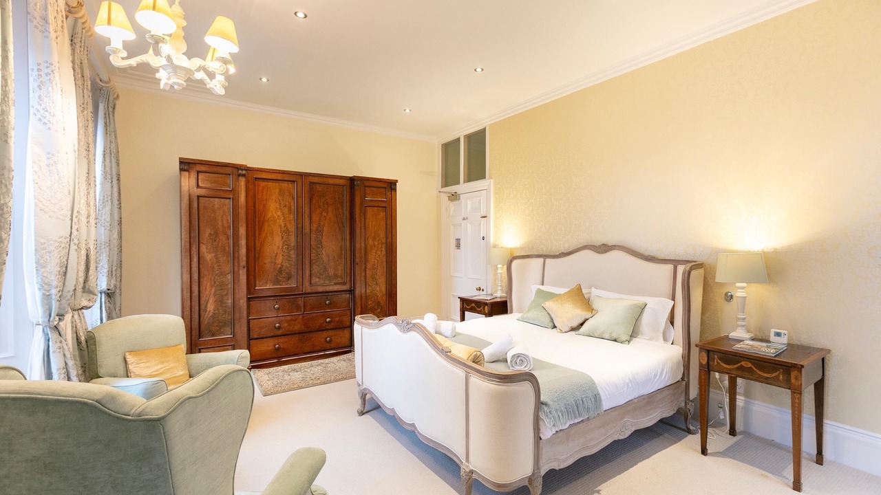 Photo of Bedroom in Hernhill