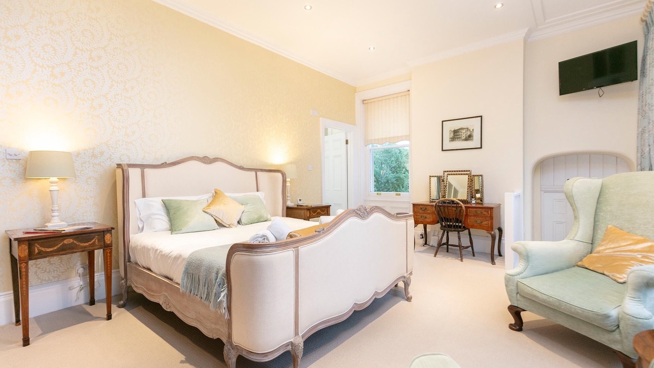 Photo of Bedroom in Hernhill