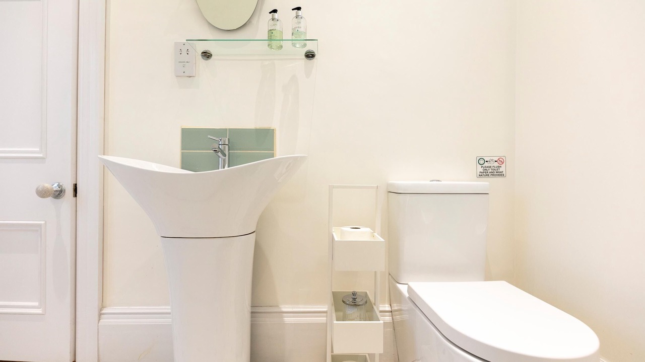 Photo of Bathroom in Hernhill