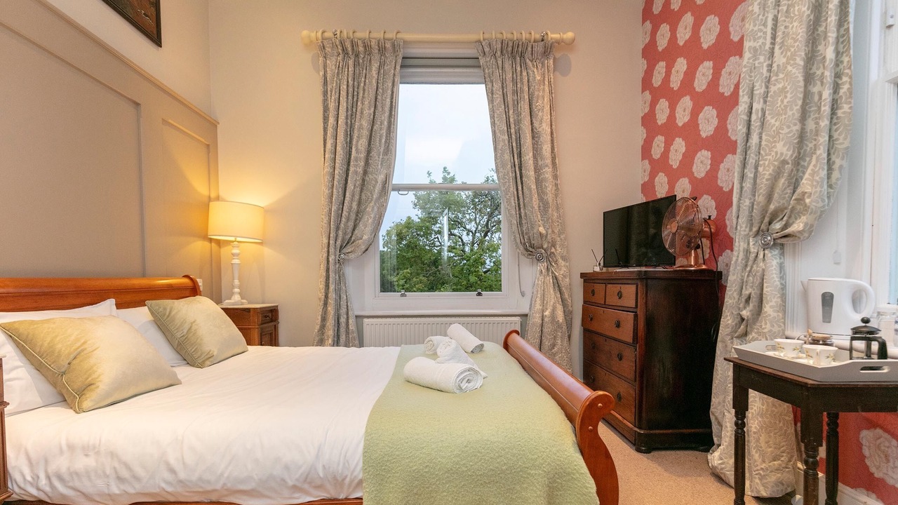 Photo of Bedroom in Hernhill