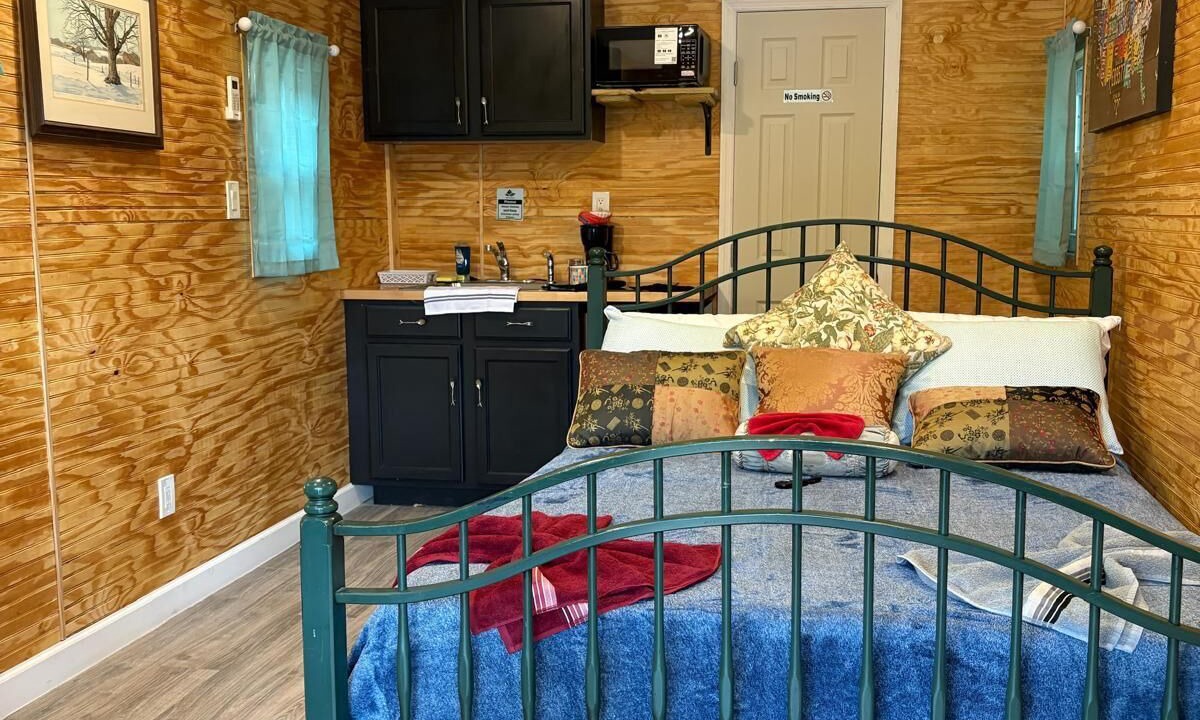 Photo of Bedroom in Northside