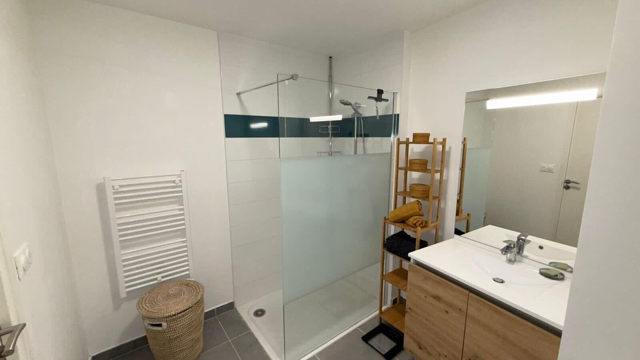 Photo of Bathroom in Castelnau-le-Lez