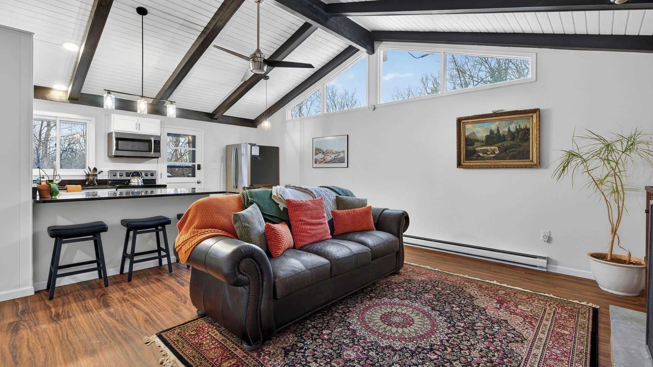 Photo of Livingroom in Millville
