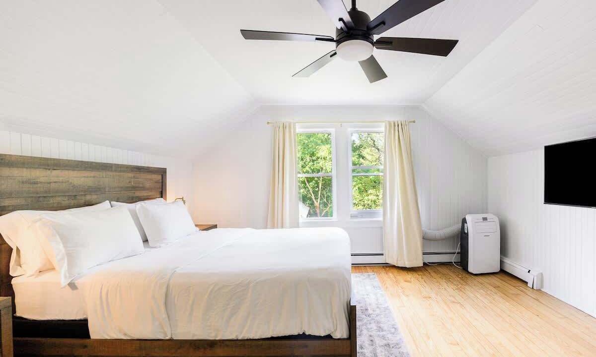 Photo of Bedroom in East Quogue