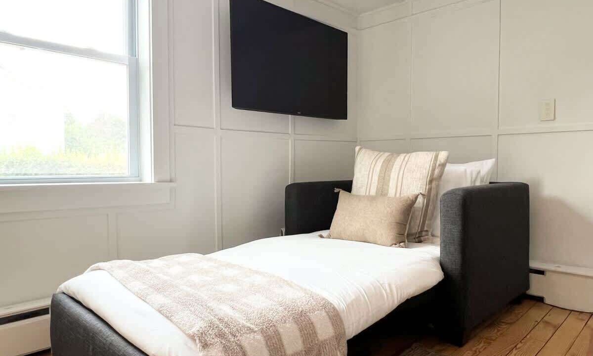 Photo of Bedroom in East Quogue