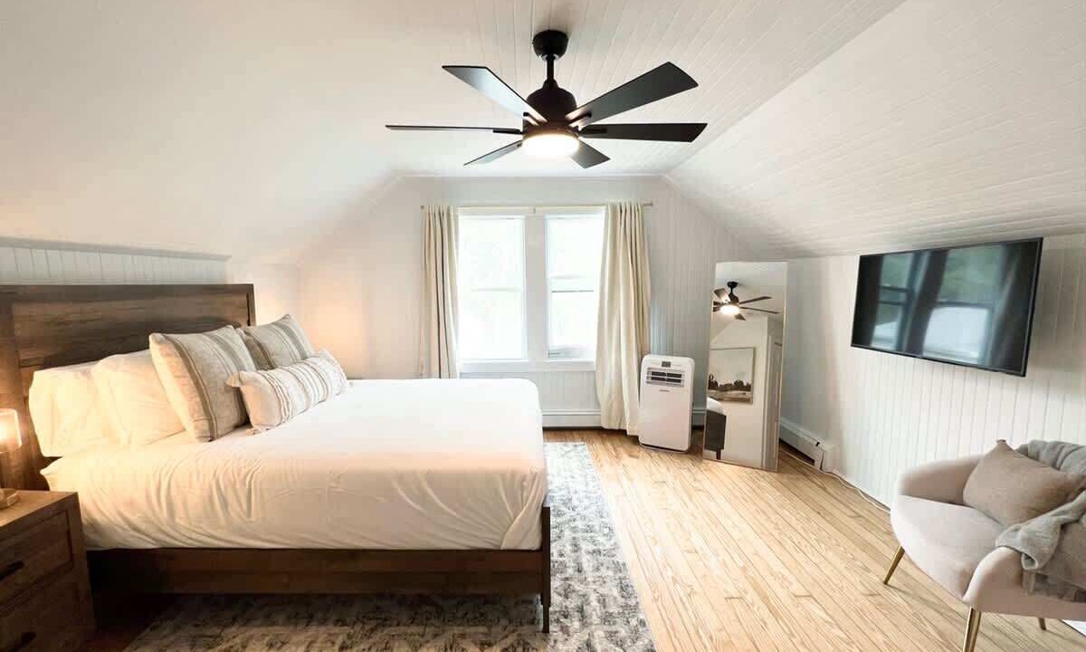 Photo of Bedroom in East Quogue