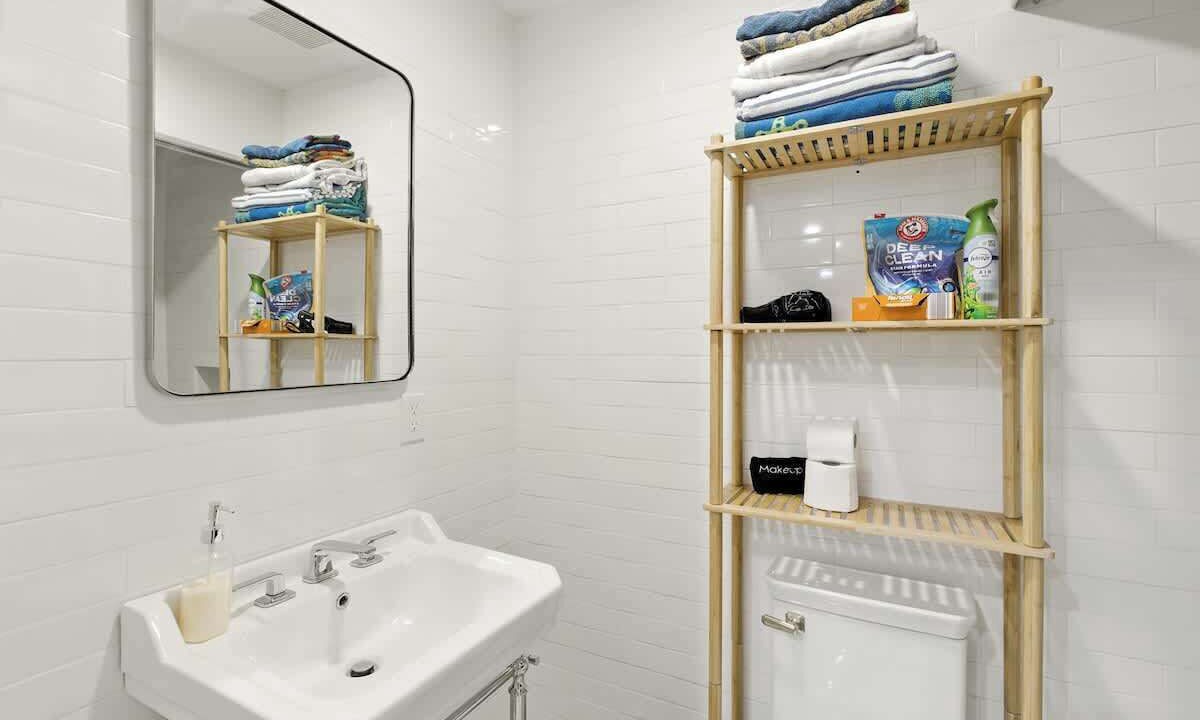 Photo of Bathroom in Bay Isle
