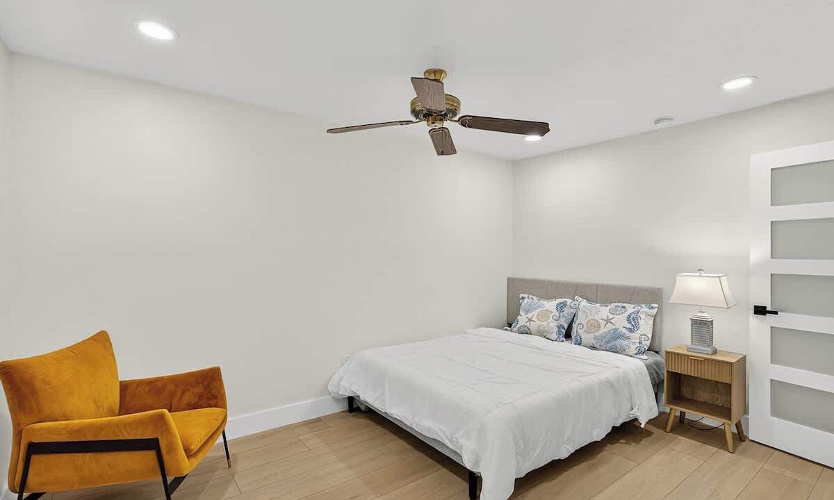 Photo of Bedroom in Bay Isle