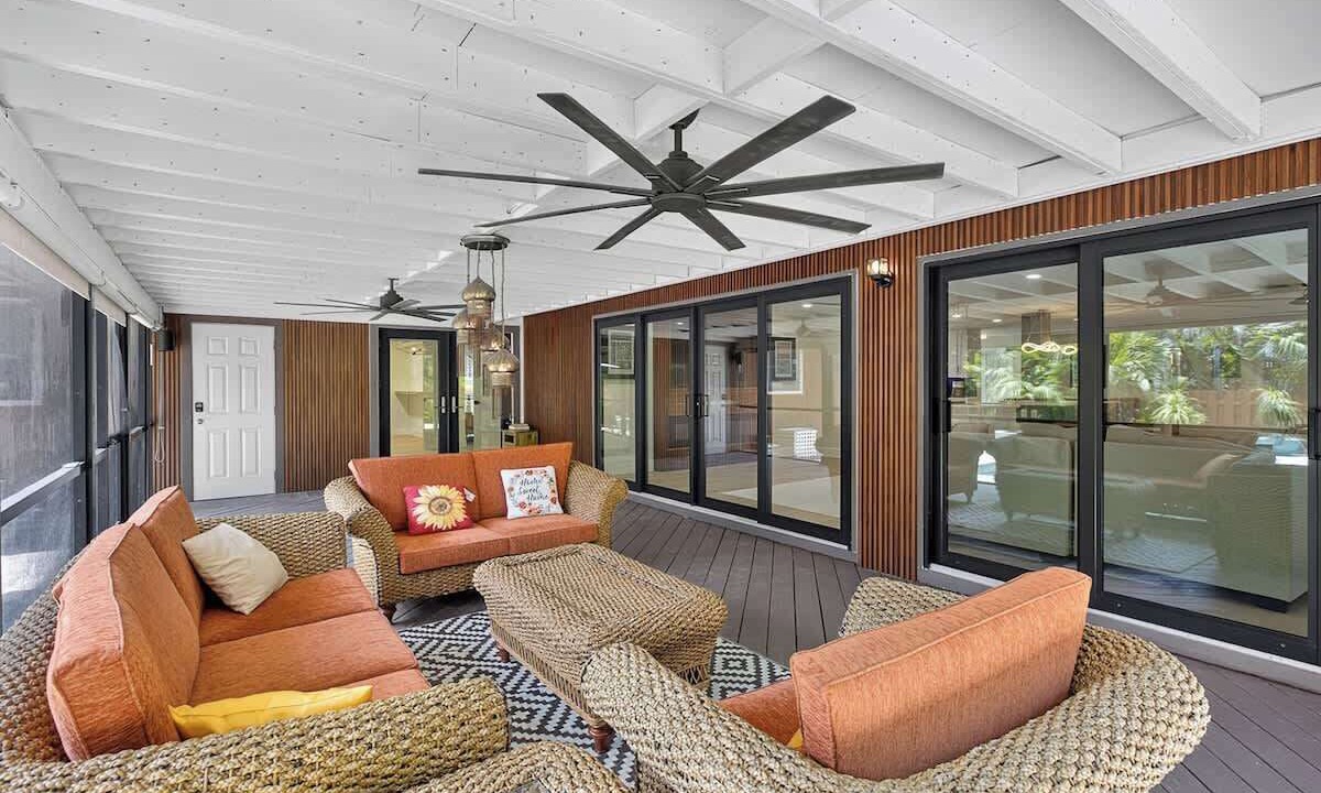 Photo of Patio Balcony in Bay Isle