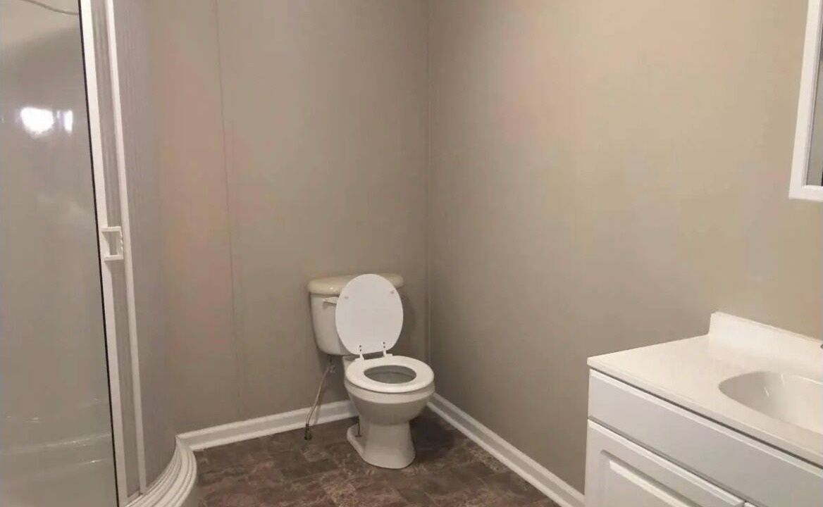 Photo of Bathroom in Sulphur