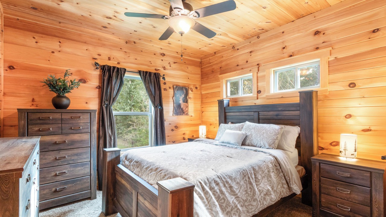 Photo of Bedroom in Perdido Beach