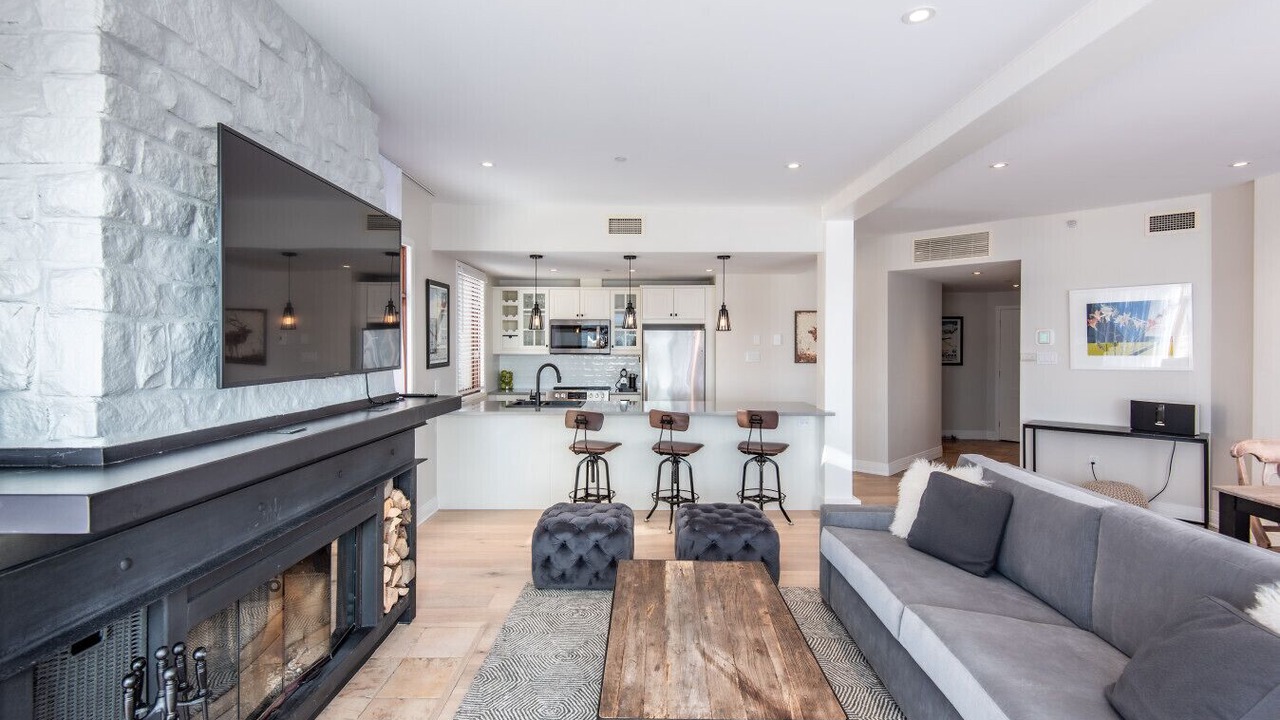 Photo of Livingroom in Mont-Tremblant