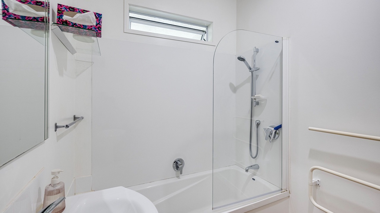 Photo of Bathroom in Marewa