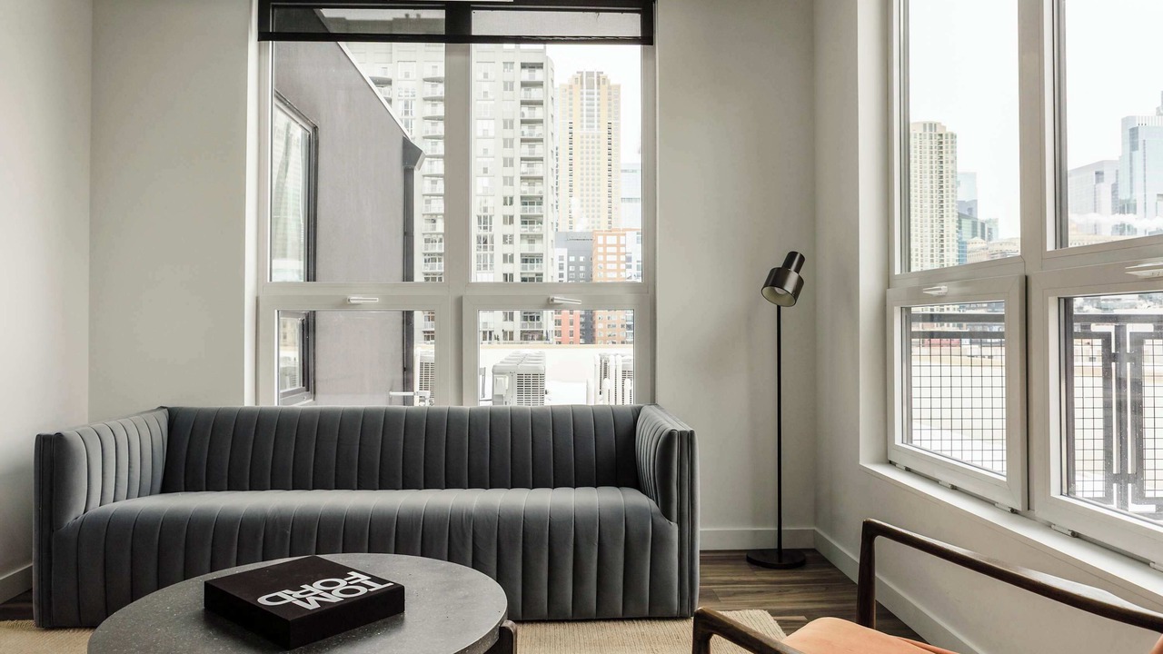 Photo of Livingroom in Near North Side