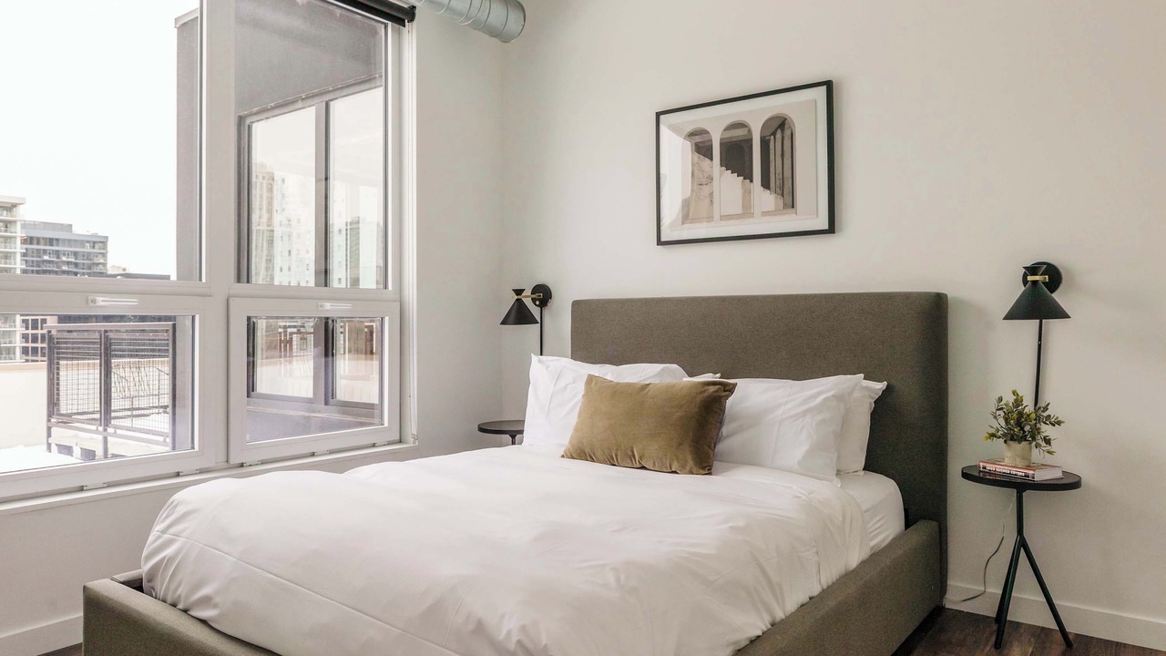 Photo of Bedroom in Near North Side