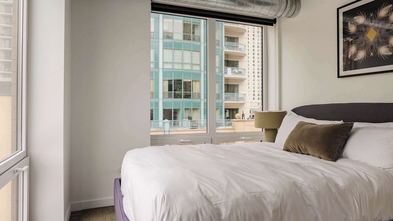 Photo of Bedroom in Near North Side