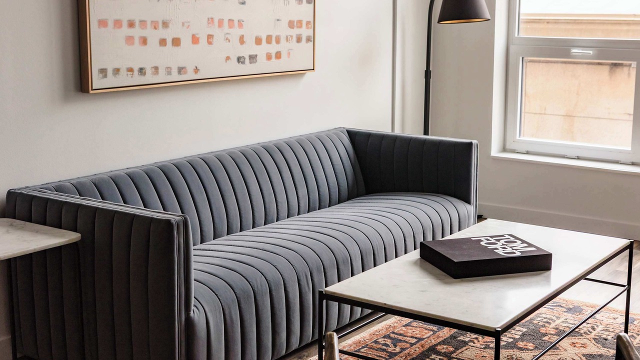 Photo of Livingroom in Near North Side