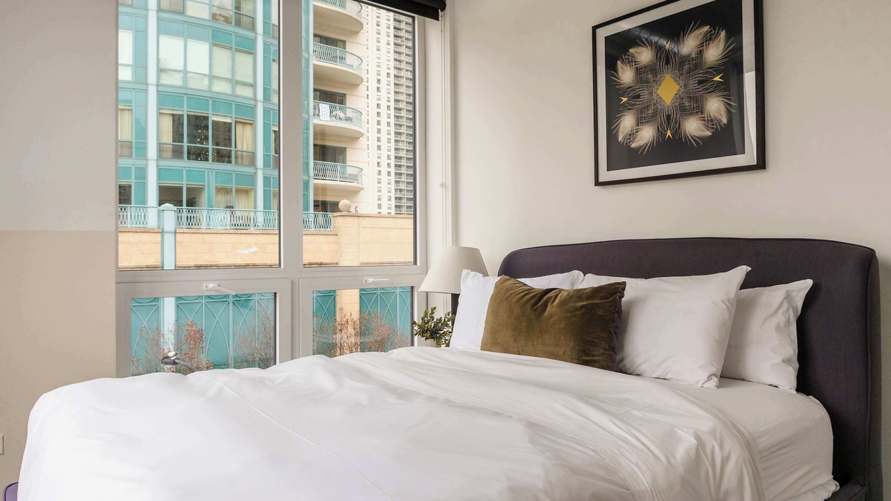 Photo of Bedroom in Near North Side