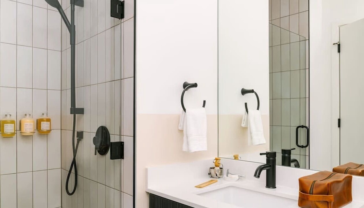 Photo of Bathroom in Near North Side