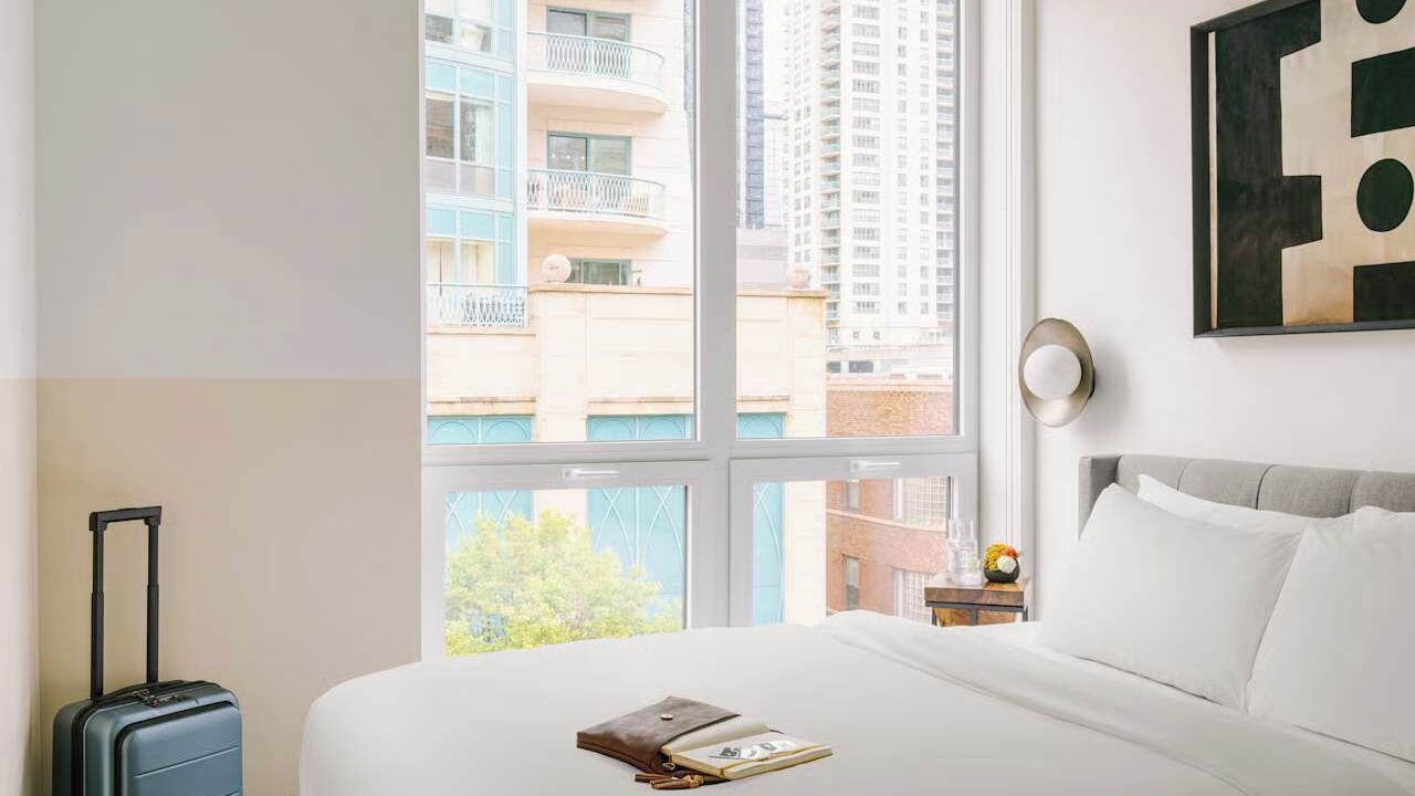 Photo of Bedroom in Near North Side