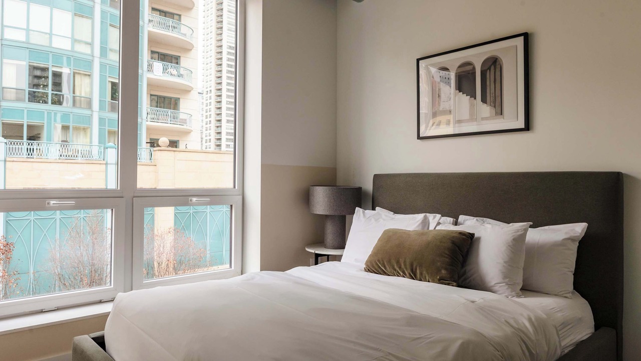 Photo of Bedroom in Near North Side