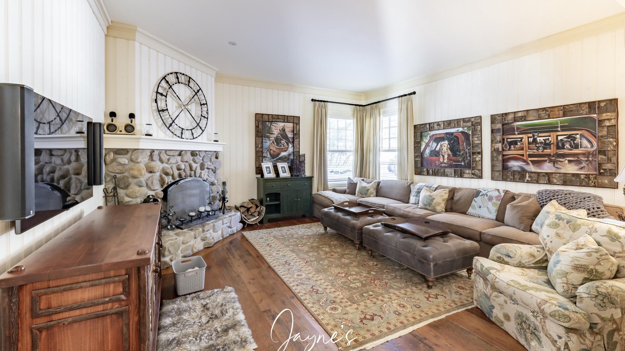 Photo of Bedroom in Port Carling