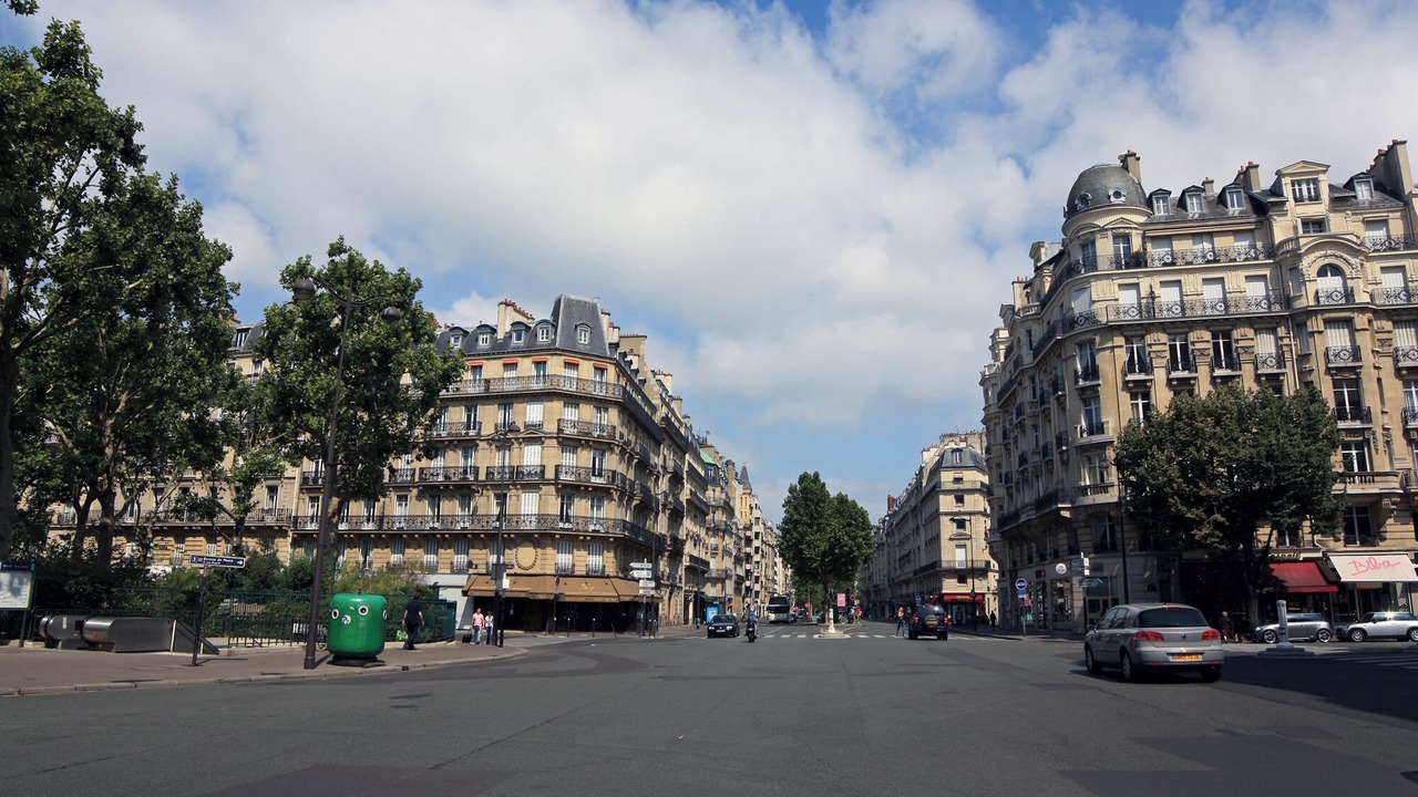 Photo of Others in Quartier de l'Ecole-Militaire