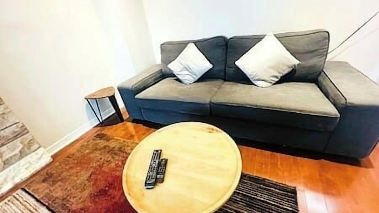 Photo of Livingroom in Hurontario