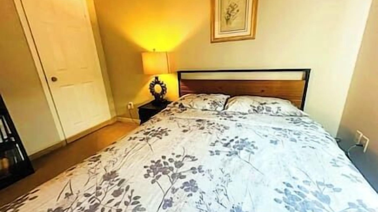 Photo of Bedroom in Hurontario
