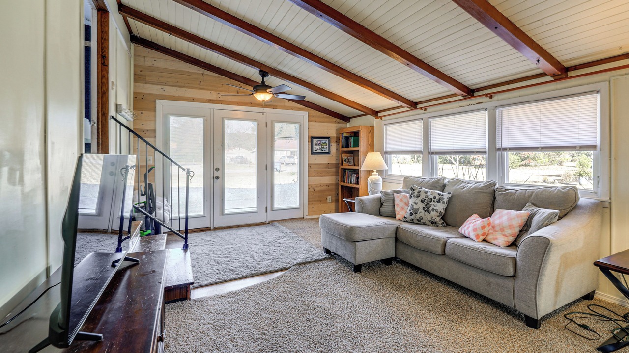 Photo of Livingroom in Havelock