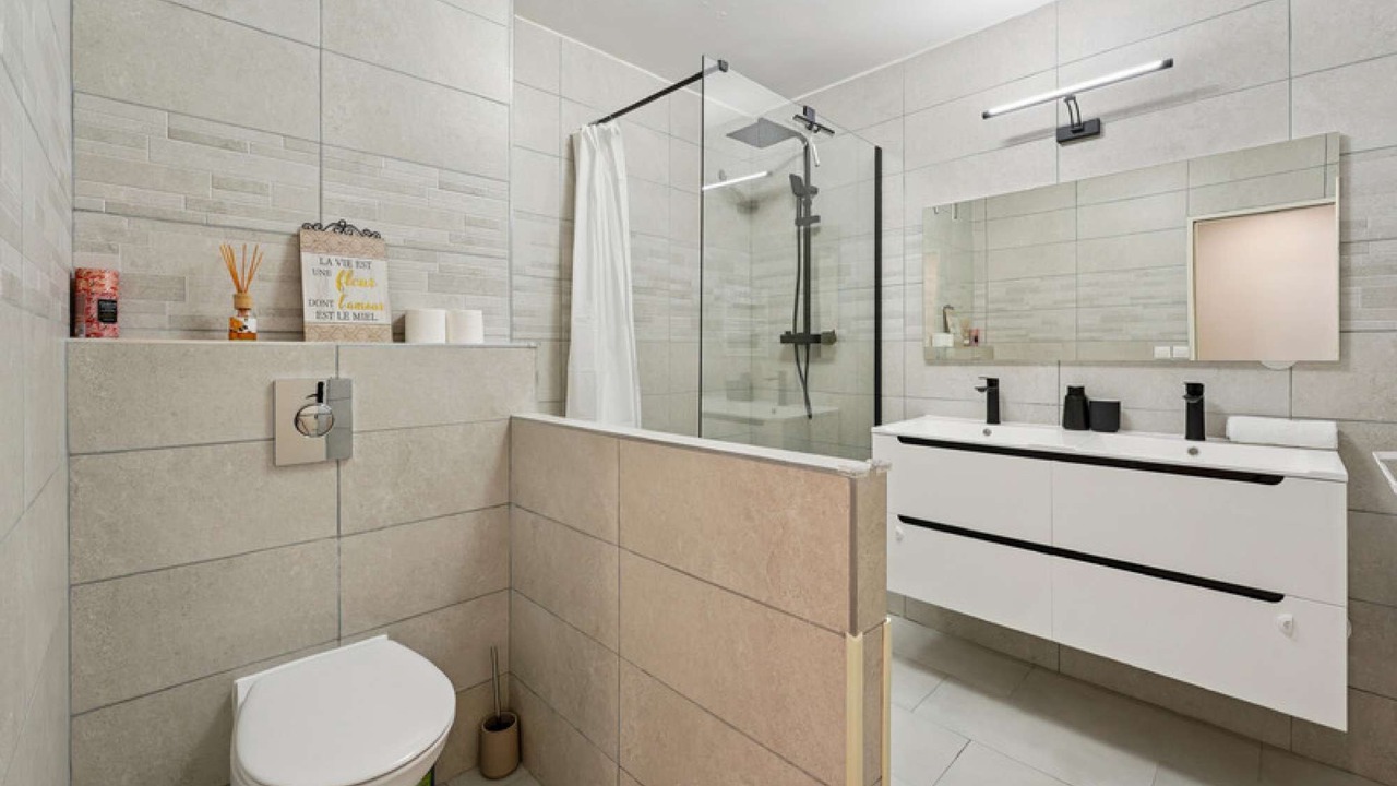 Photo of Bathroom in Herblay