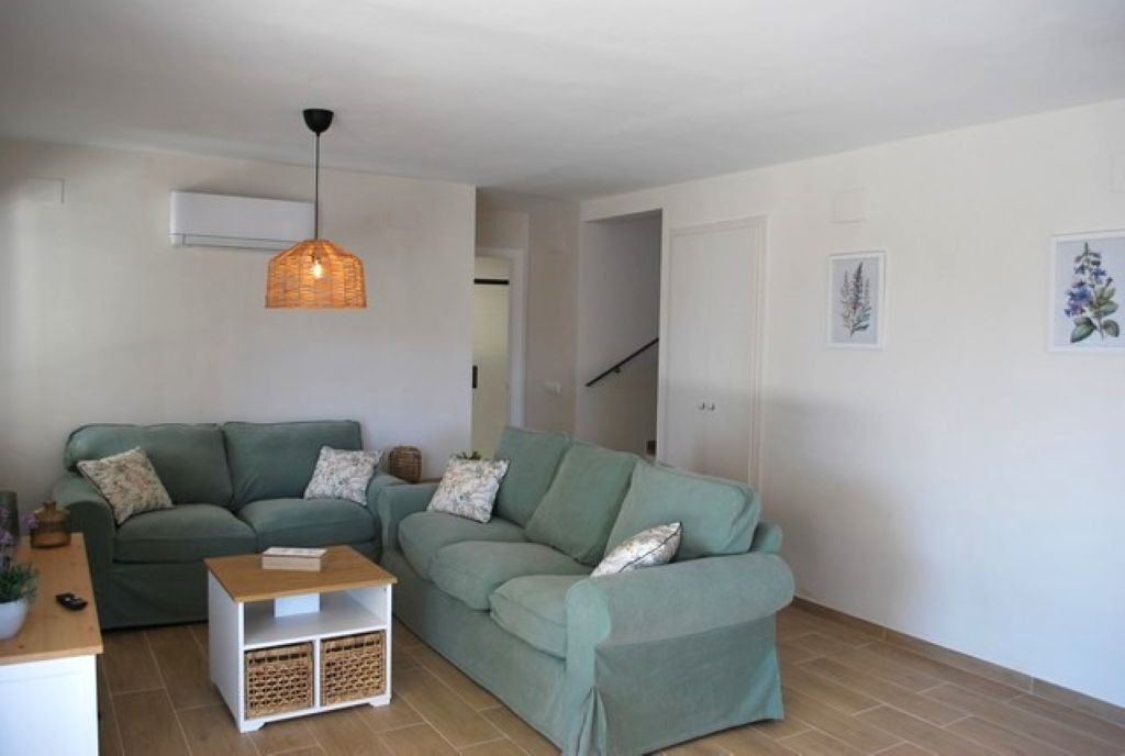 Photo of Livingroom in Calafat