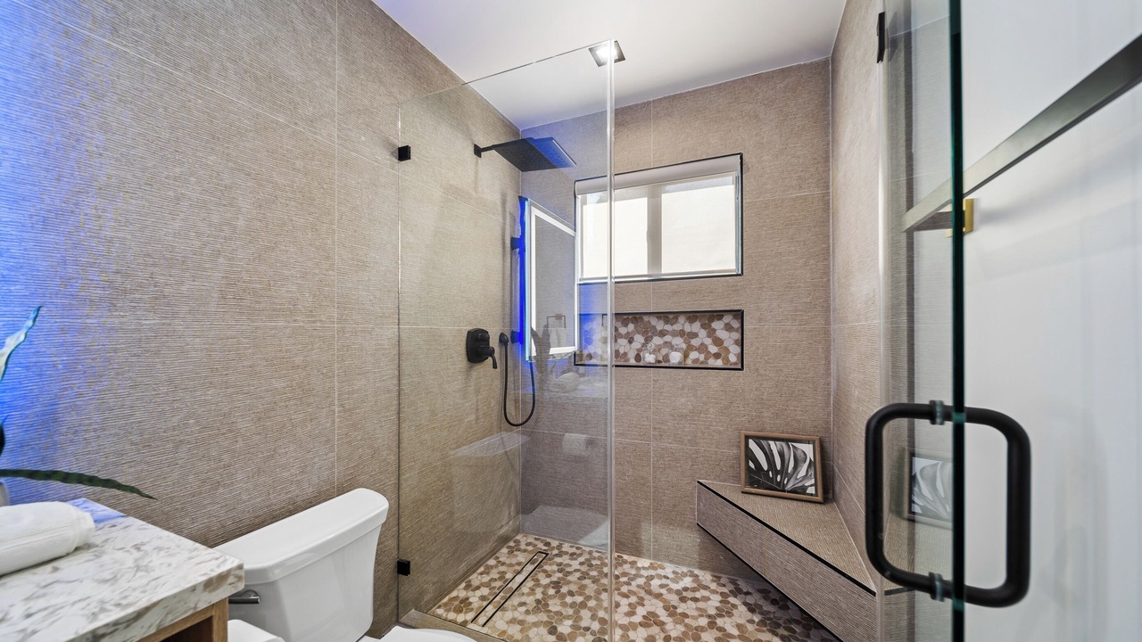 Photo of Bathroom in Sherman Oaks
