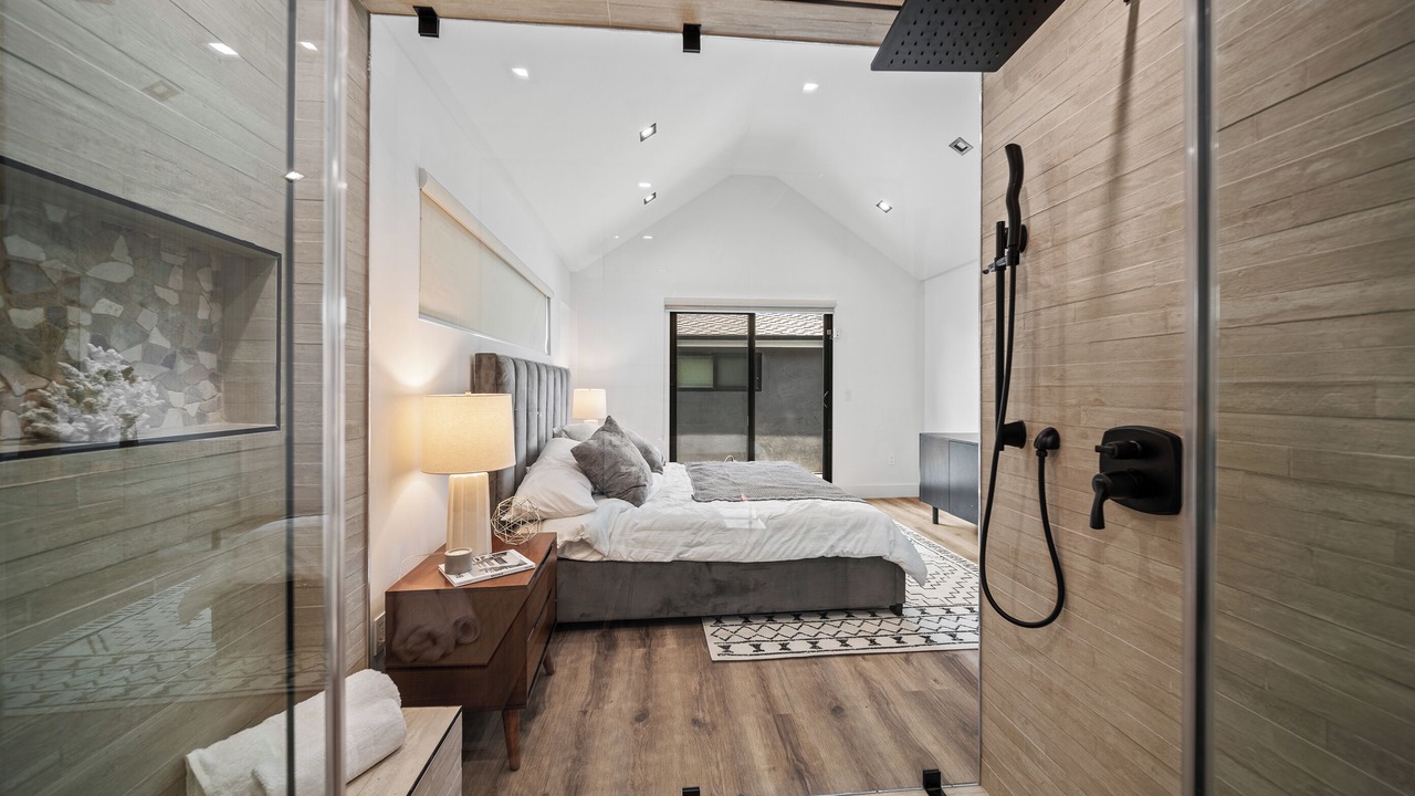 Photo of Bedroom in Sherman Oaks