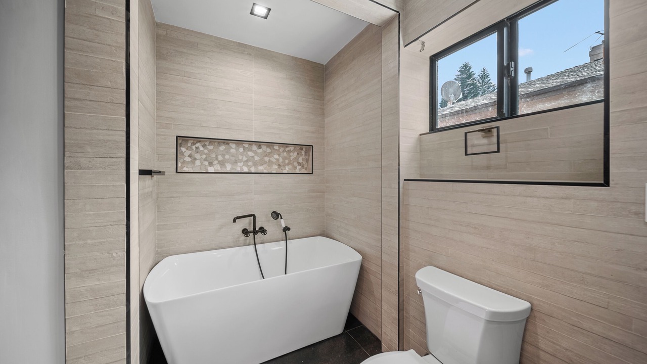 Photo of Bathroom in Sherman Oaks