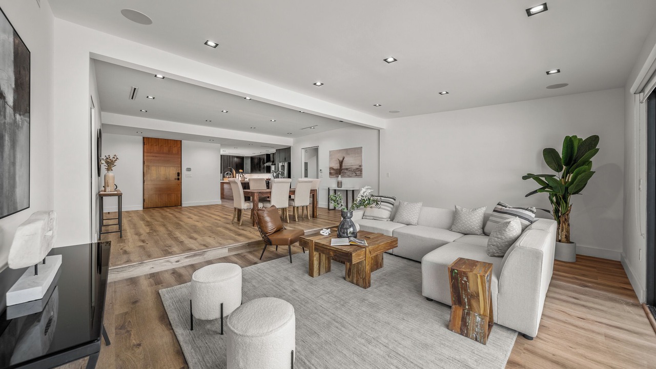 Photo of Livingroom in Sherman Oaks