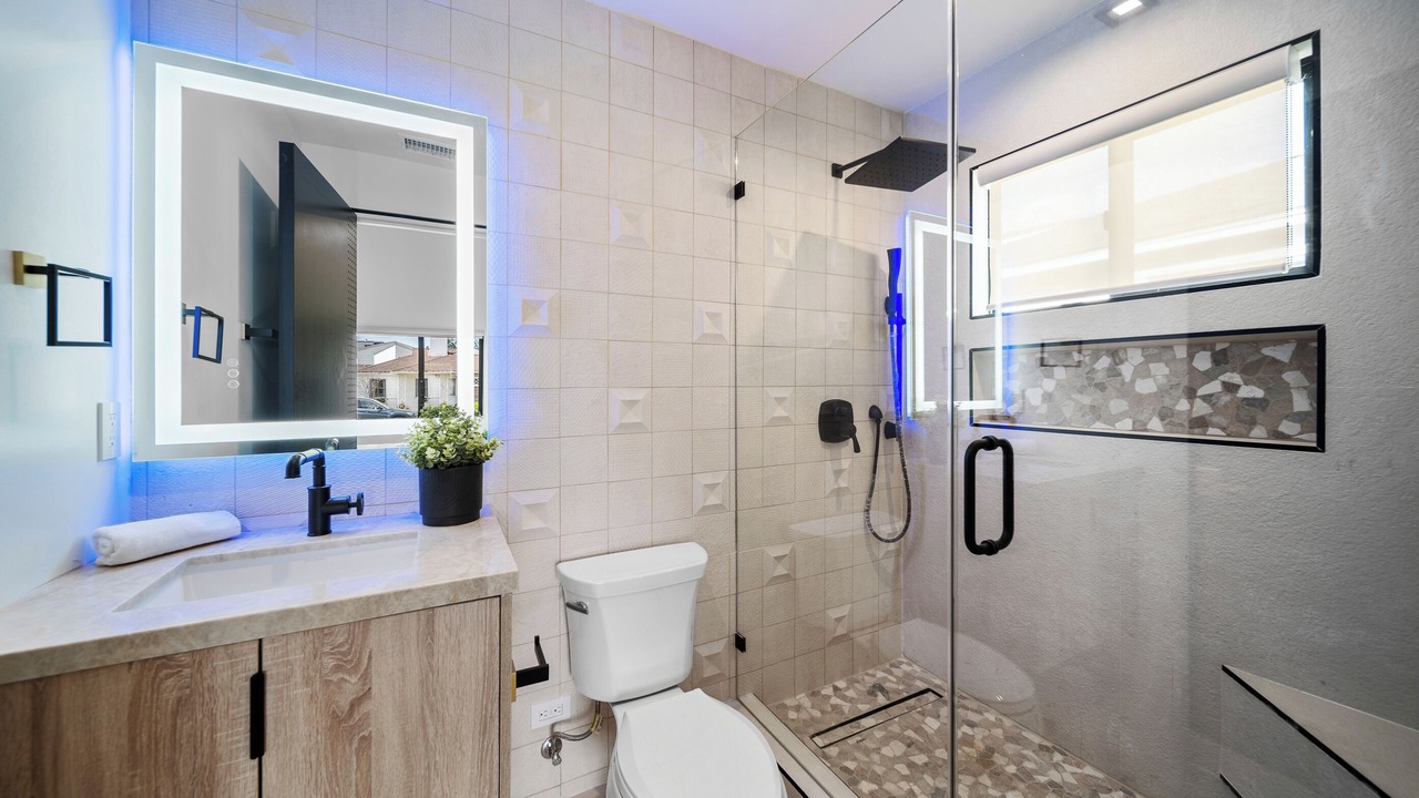 Photo of Bathroom in Sherman Oaks