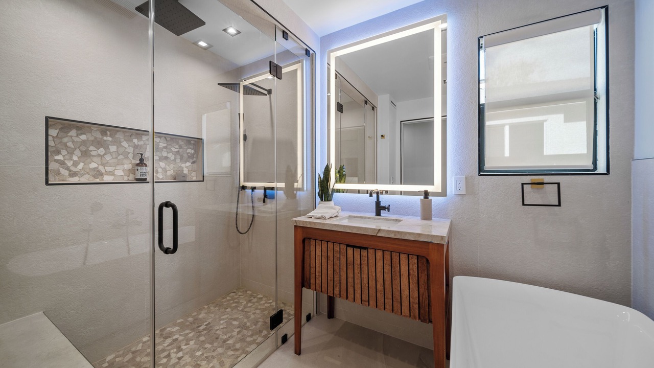 Photo of Bathroom in Sherman Oaks