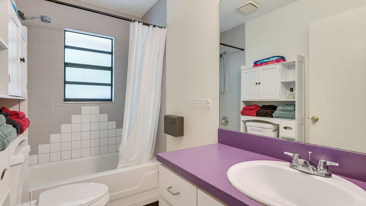 Photo of Bathroom in Hunt Club