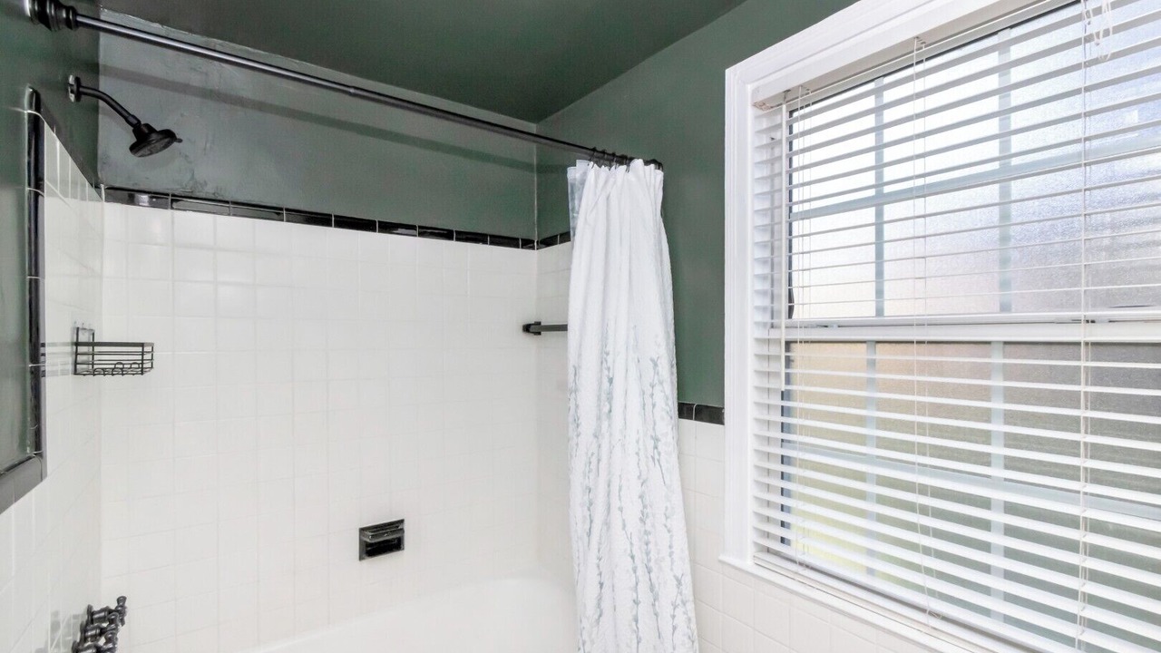 Photo of Bathroom in Mobile