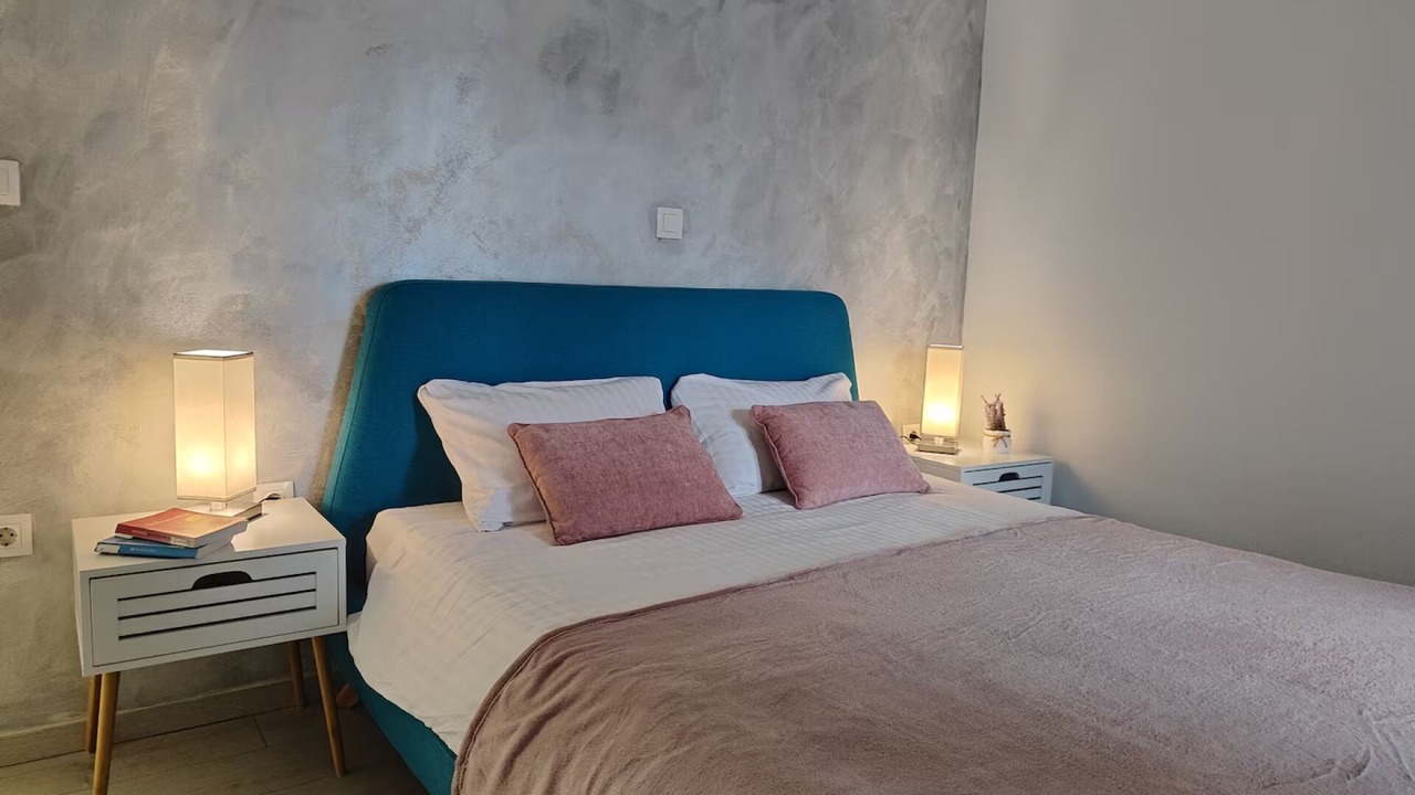 Photo of Bedroom in Gajana