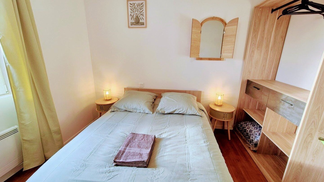 Photo of Bedroom in Saint-Amand-sur-Sevre