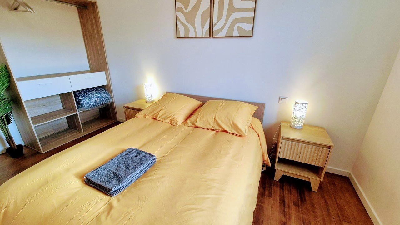 Photo of Bedroom in Saint-Amand-sur-Sevre