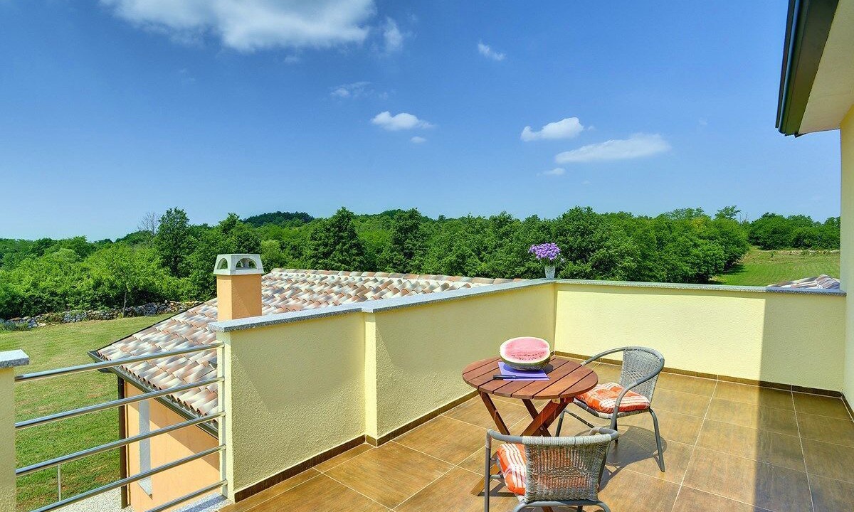 Photo of Outdoor in Karojba