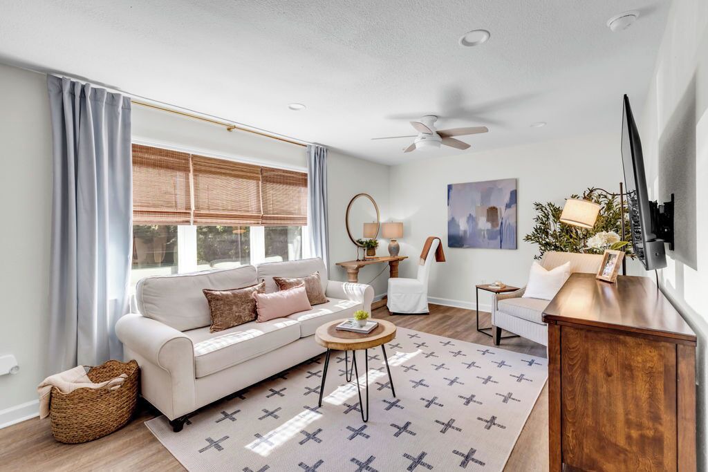 Photo of Livingroom in Biloxi